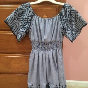 Blue and white striped dress w pockets!